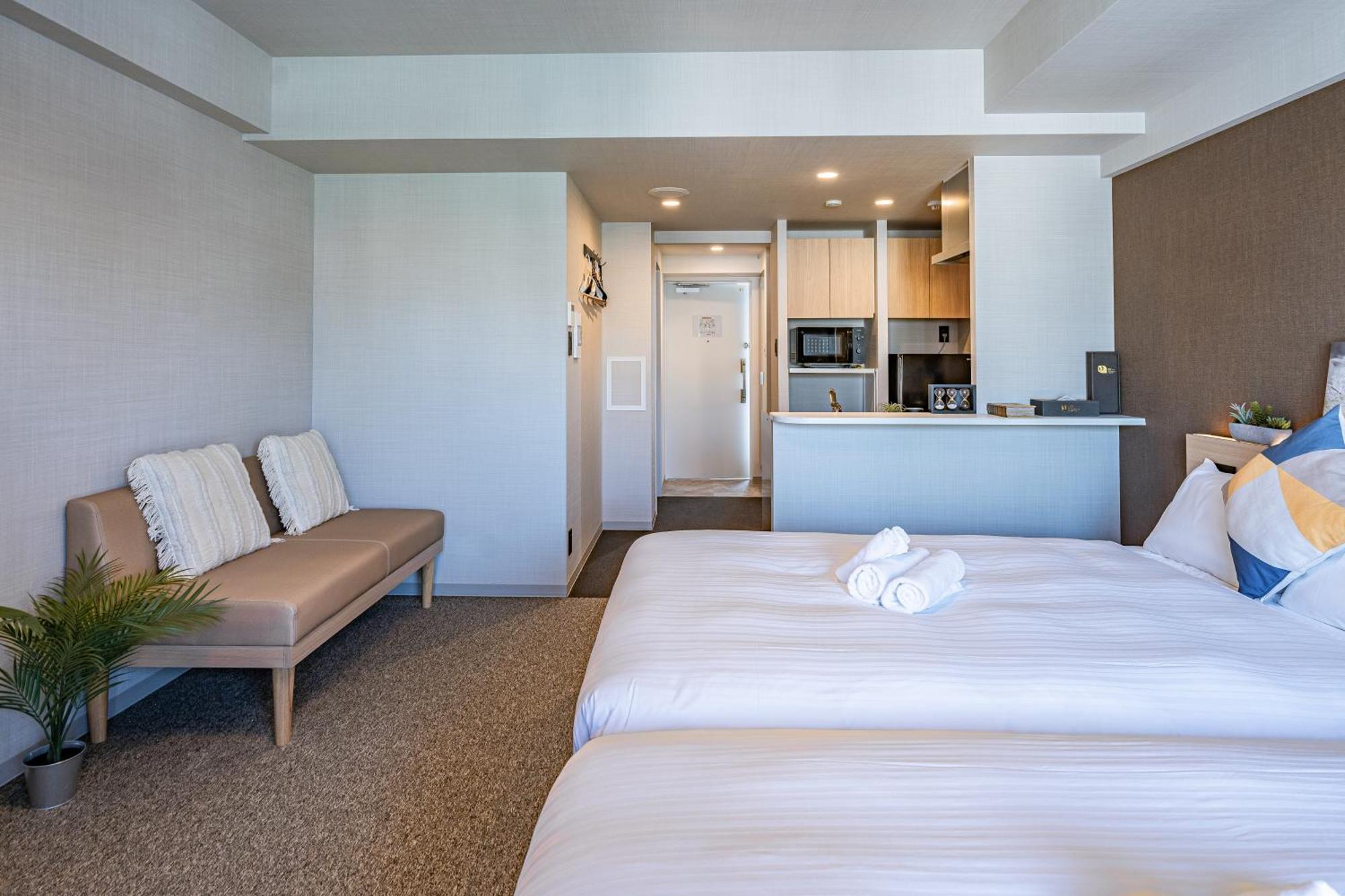 11 Shinsaibashi 3 * Osaka
